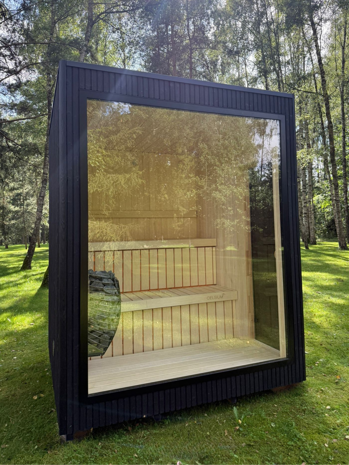 Jonas Classic Sauna - Outdoor Wellness & Comfort
