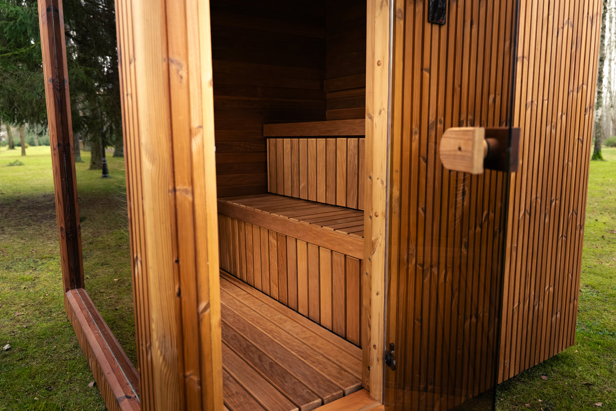 Jonas Classic Sauna - Outdoor Wellness & Comfort
