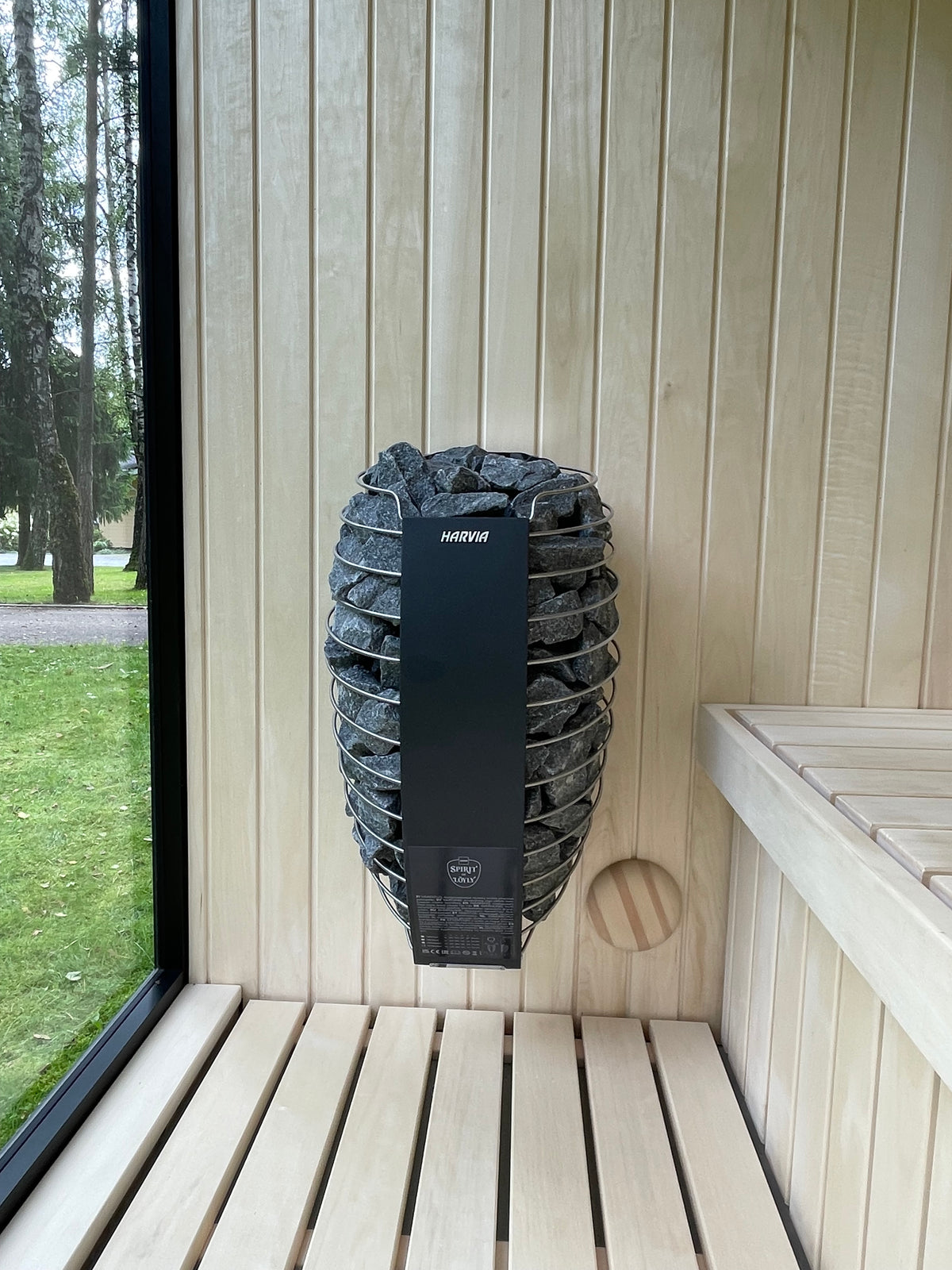 Jonas Classic Sauna - Outdoor Wellness & Comfort