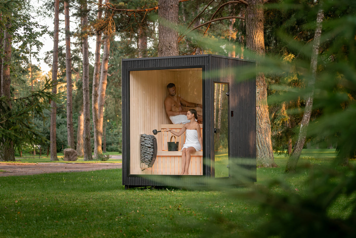 Jonas Classic Sauna - Outdoor Wellness & Comfort